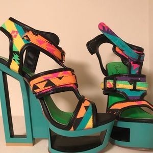 Multicolored platform sandals